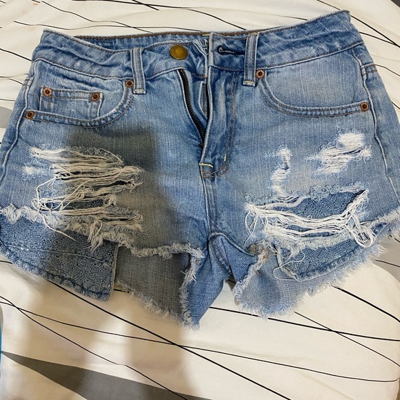 American eagle high waisted shorts - Picture 1 of 4